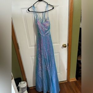 Beautiful sequin prom dress never worn